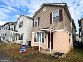 273 4th Ave in Quantico, VA - Building Photo - Building Photo