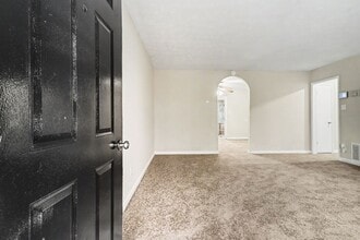 3313 Saxony Way in Stonecrest, GA - Building Photo - Building Photo