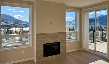 3362 Skaha Lake Rd in Penticton, BC - Building Photo - Building Photo