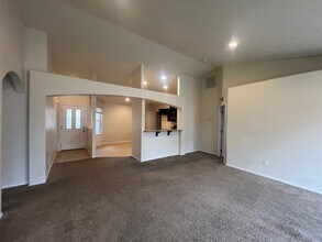 33 N Amanda Dr in Nampa, ID - Building Photo - Building Photo