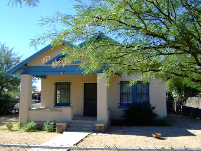 property at 830 S 3rd Ave