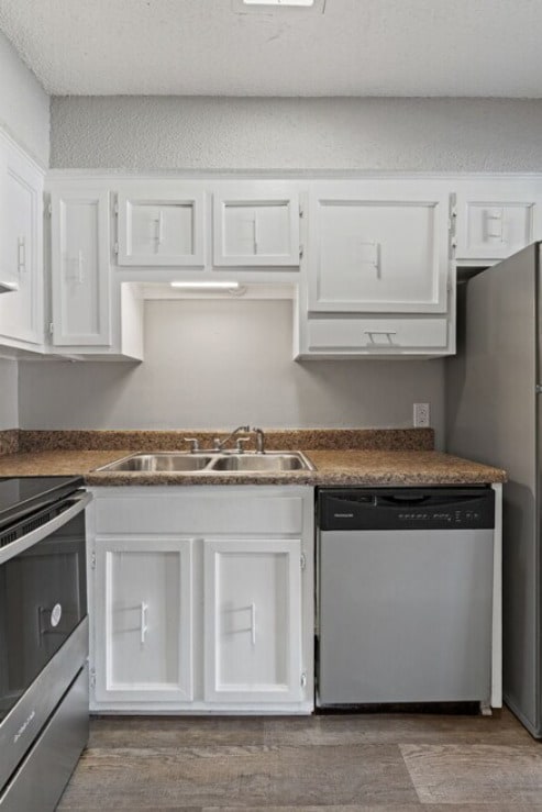 800 Anderson Ln in Madison, TN - Building Photo - Building Photo