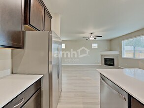 5748 86th Dr NE in Marysville, WA - Building Photo - Building Photo