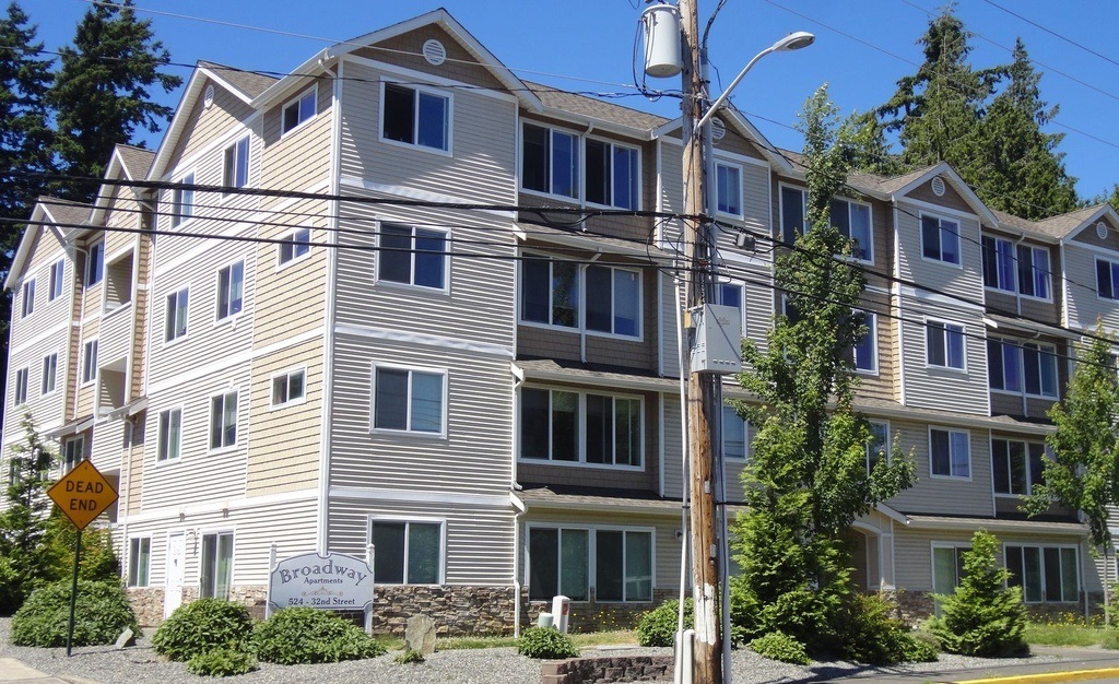 Broadway Apartments in Bellingham, WA - Foto de edificio