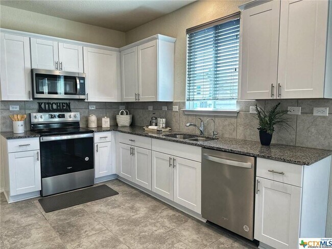 3111 Red Columbine in New Braunfels, TX - Building Photo - Building Photo