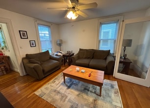 17 Pinckney St, Unit 2 in Somerville, MA - Building Photo - Building Photo