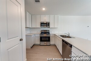 2406 Legends Crk in New Braunfels, TX - Building Photo - Building Photo