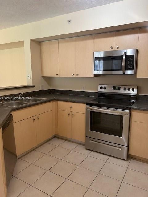 4021 San Marino Blvd in West Palm Beach, FL - Building Photo - Building Photo