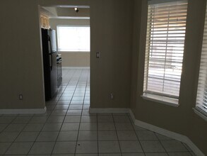 7108 Cornflower Dr in Las Vegas, NV - Building Photo - Building Photo