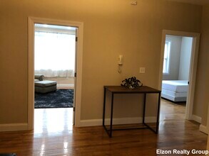 2021 Commonwealth Ave, Unit A in Boston, MA - Building Photo - Building Photo