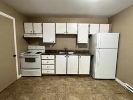 9 Green Valley Dr in Sussex Corner, NB - Building Photo
