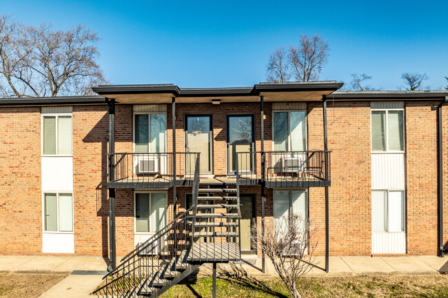 Villager Condos Nashville in Nashville, TN - Building Photo - Building Photo