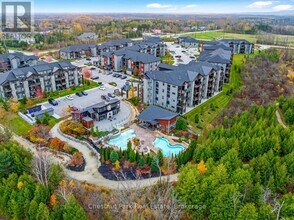 18 Beckwith Ln in Blue Mountains, ON - Building Photo - Building Photo