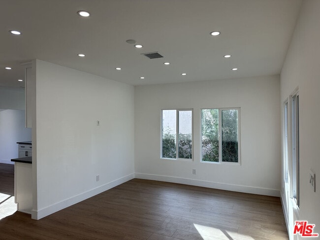 1862 W 25th St in Los Angeles, CA - Building Photo - Building Photo