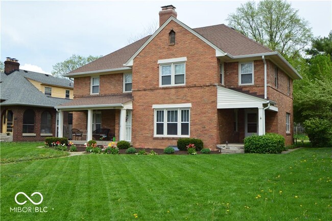 property at 4921 Graceland Ave