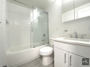 EAST 69 STREET in New York, NY - Building Photo - Building Photo