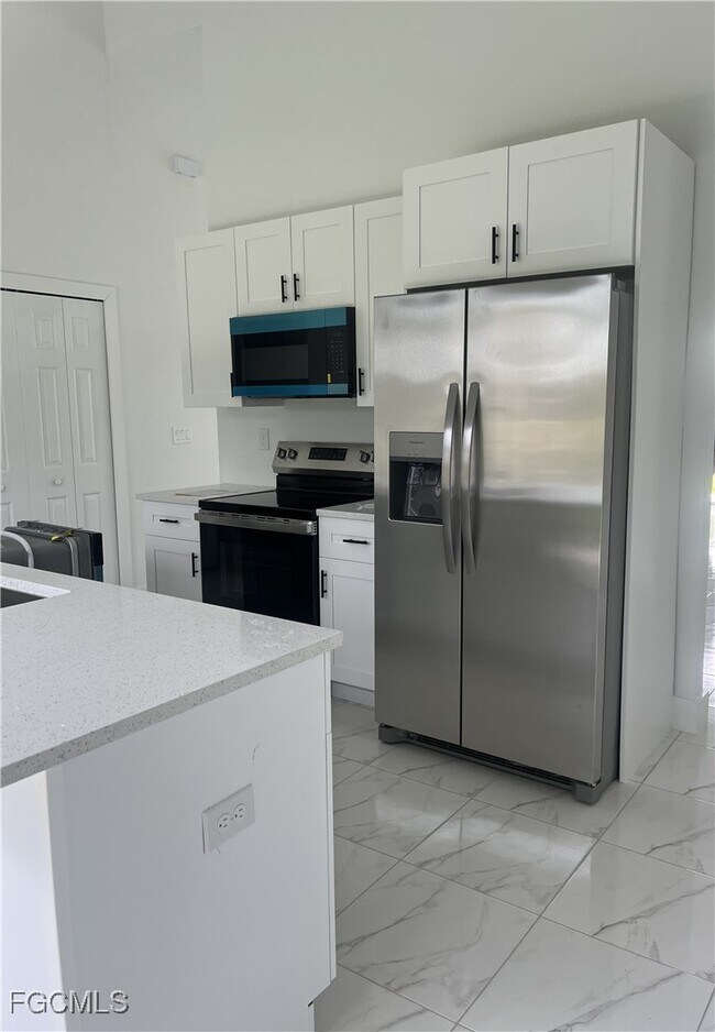 5302 Anita Ave N in Lehigh Acres, FL - Building Photo - Building Photo