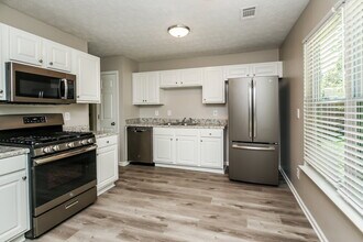 54 Virginia Heights Dr in Newnan, GA - Building Photo - Building Photo