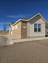 6806 4th St in Lubbock, TX - Building Photo