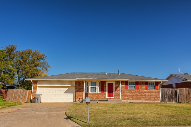 4807 NW Cheyenne Ave