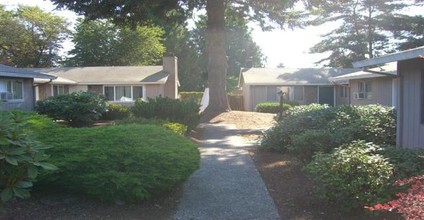 Peterson Court Apartments in Portland, OR - Building Photo - Other