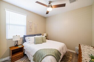 8924 W Solano Dr in Glendale, AZ - Building Photo - Building Photo