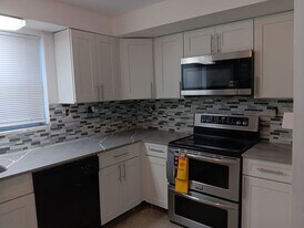 2630 SW 49th Ct in Fort Lauderdale, FL - Building Photo