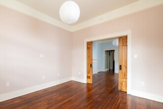 2015 Kerlerec St, Unit 2015 in New Orleans, LA - Foto de edificio - Building Photo