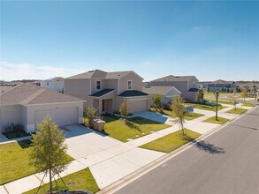 5670 Nispero Wy, Unit 246 in Kissimmee, FL - Building Photo - Building Photo