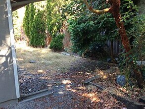 7828 Custer Rd W in Lakewood, WA - Building Photo - Building Photo