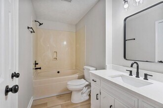 2744 Country Brook Dr in Montgomery, AL - Building Photo - Building Photo