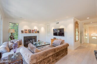 2443 Swanfield Ct in Thousand Oaks, CA - Building Photo - Building Photo