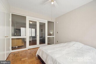 1 Scott Cir NW in Washington, DC - Building Photo - Building Photo
