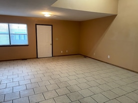 902 Cynthia St in Wilburton, OK - Building Photo