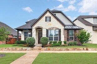 Unit in Frisco, TX - Building Photo