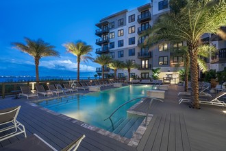 Seazen At Rocky Point in Tampa, FL - Foto de edificio - Building Photo