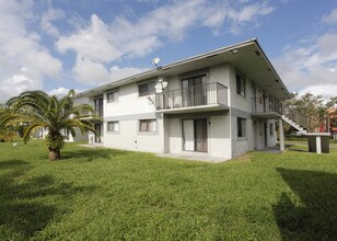 The Parkwest Apartments in Lauderhill, FL - Building Photo - Building Photo