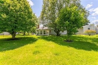 256 Blackwell Ln in Henrietta, NY - Building Photo - Building Photo
