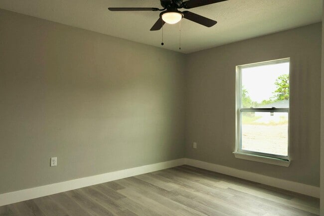 138 Guava Pass in Ocklawaha, FL - Building Photo - Building Photo