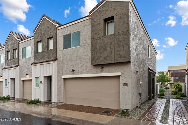 property at 2259 W Harmont Dr
