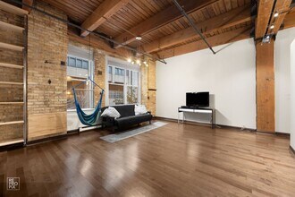 540 N Lake Shore Dr in Chicago, IL - Building Photo - Building Photo