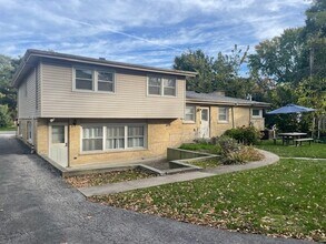 431 Wilmette Ave in Glenview, IL - Building Photo - Building Photo