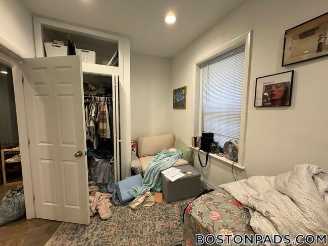 88 W Cedar St