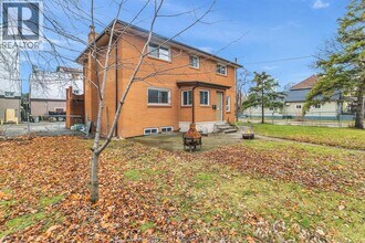 509 Aylmer Ave in Windsor, ON - Foto de edificio - Building Photo