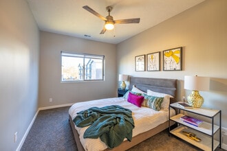 VUE19 in Bellevue, NE - Building Photo - Interior Photo
