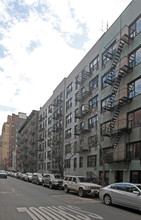 250 W 15th St in New York, NY - Foto de edificio - Building Photo