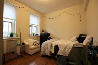 1999 Commonwealth Ave, Unit 5 in Boston, MA - Foto de edificio - Building Photo