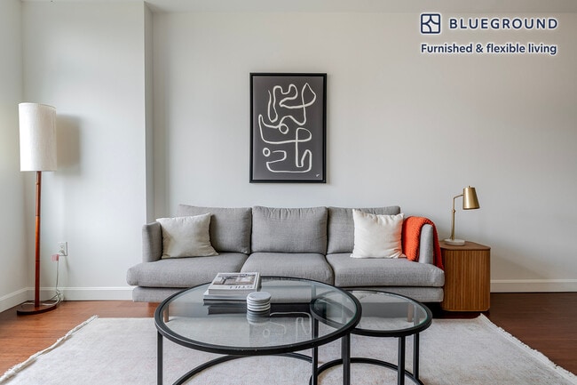 100 Landsdowne St in Cambridge, MA - Building Photo - Building Photo