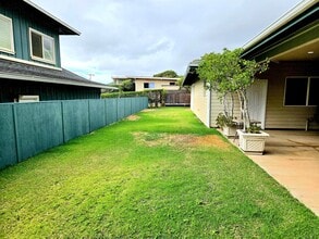 272 Halenani Dr in Wailuku, HI - Building Photo - Building Photo