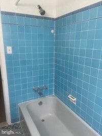 3223 Guilford St photo'